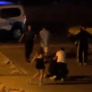 genclerin kavgasi caddeyi boks ringine cevirdi SP6sFZCN