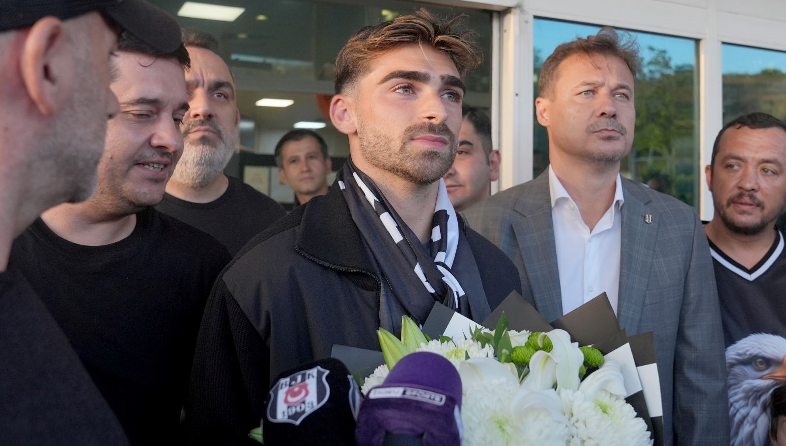 besiktasin yeni yildizi jota silva ayaginin tozuyla taraftara seslendi gLVAEh4i