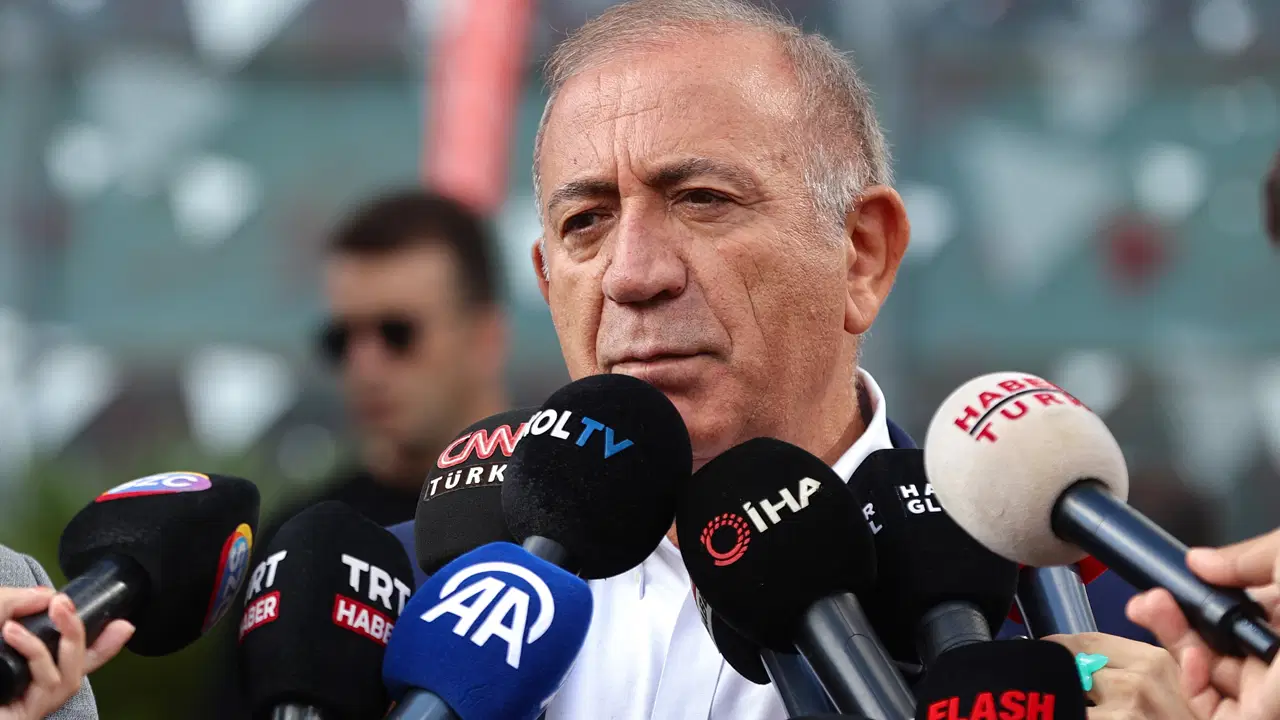 Kayyum Gürsel Tekin’den ‘Fethullah Gülen’ hatırlatmasına yanıt! ‘AKP’ sorusuna ateş püskürdü: ‘Kendimi Taksim Meydanı’nda asarım!’