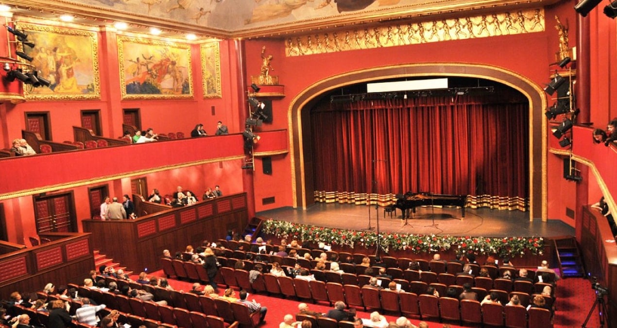 sureyya operasinda caykovski ruzgari gHXtlKPe