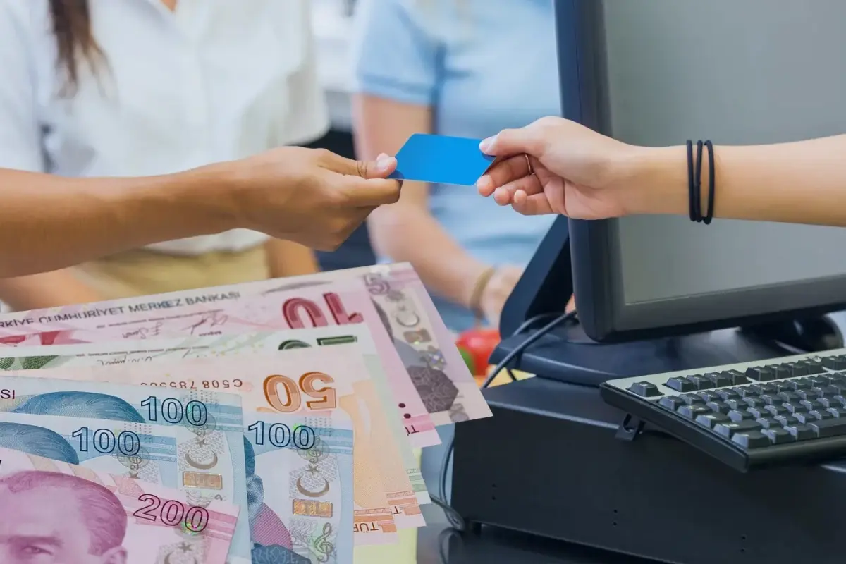 Milyonlarca çalışanın merakla beklediği yemek kartı ücreti belli oldu