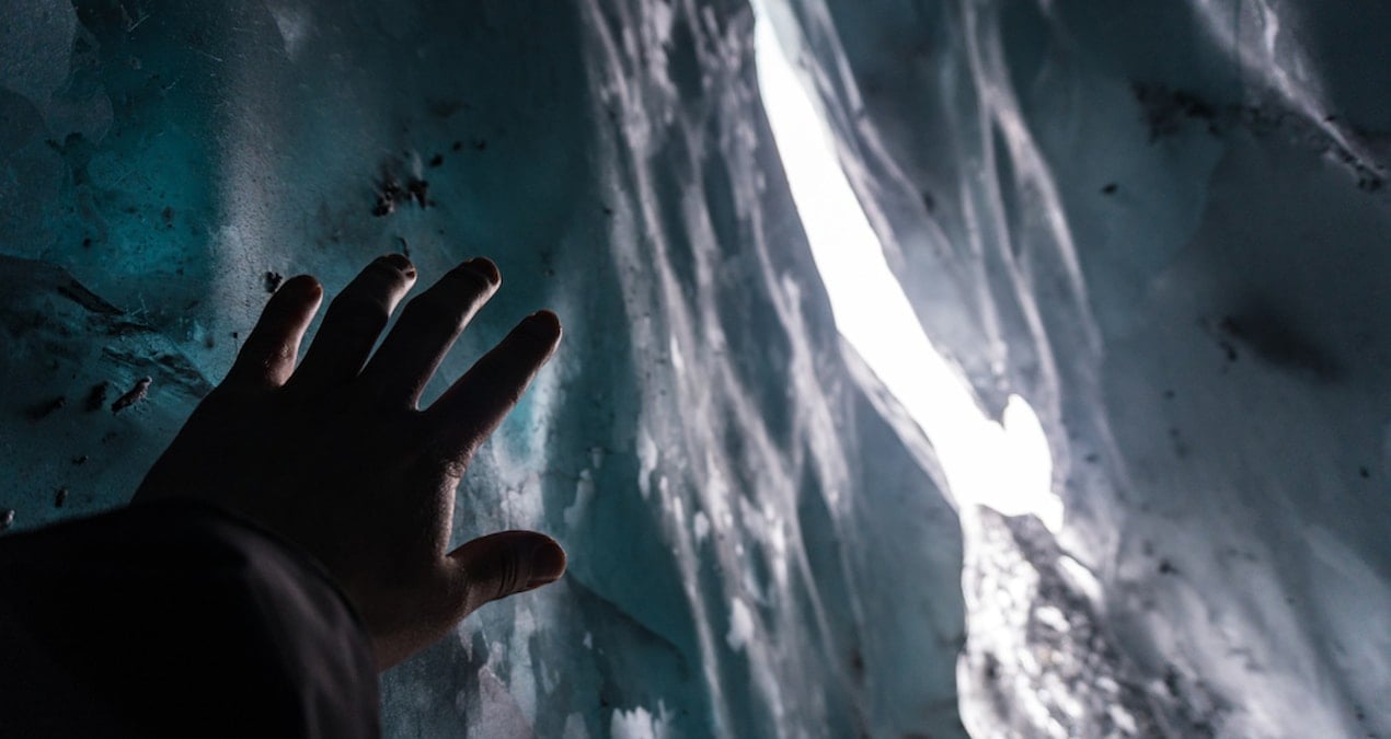 28 yıldır kayıptı, buzulun içinden kimliğiyle çıktı