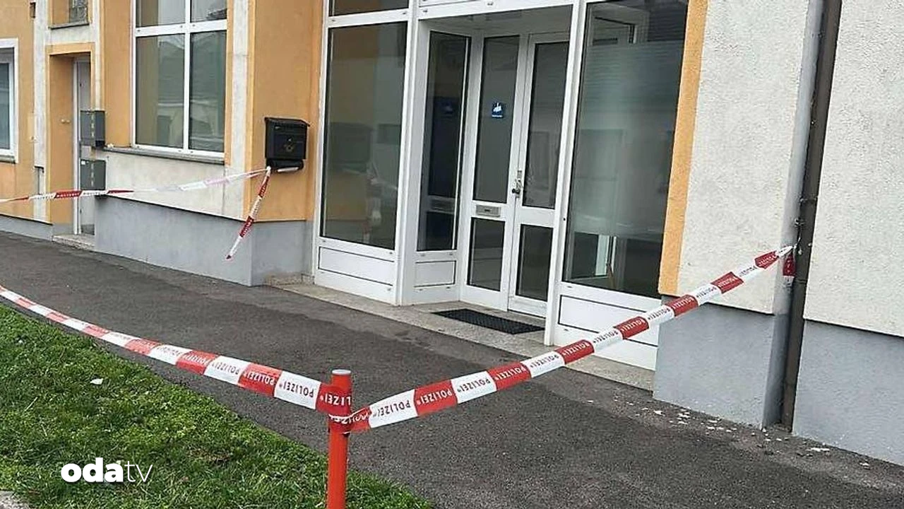 Avusturya’da camiye silahlı saldırı