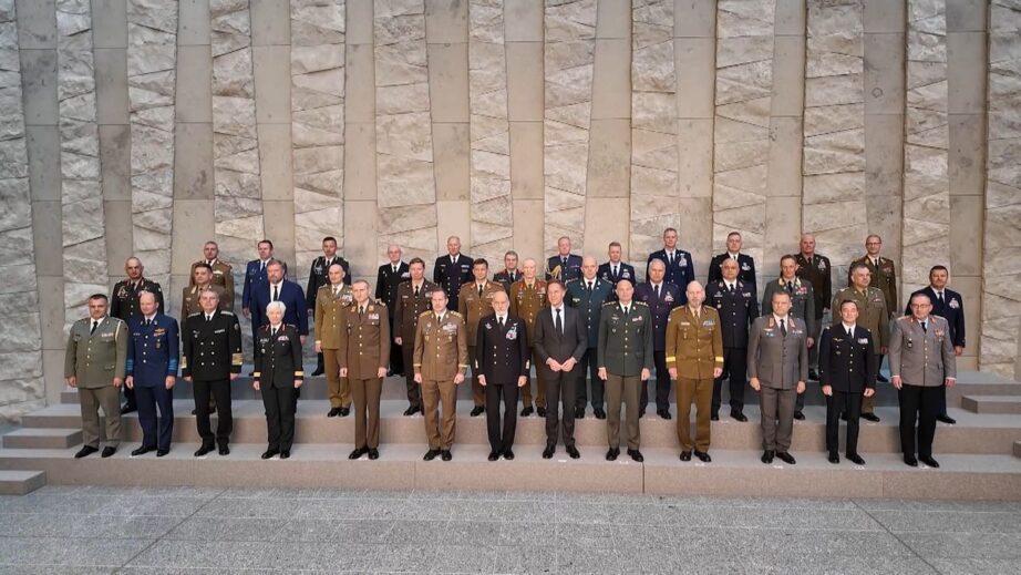 Genelkurmay Başkanı Bayraktaroğlu, NATO Türk Askeri Temsil Heyeti’ni Ziyaret Etti